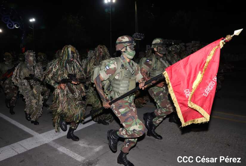 Todo Listo Para El Desfile Militar Pueblo Ej Rcito